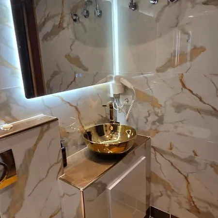 Grand Boulevard Apartman Tirana