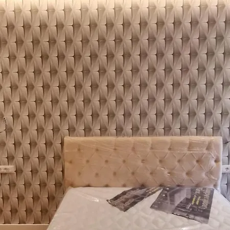 Grand Boulevard Apartment