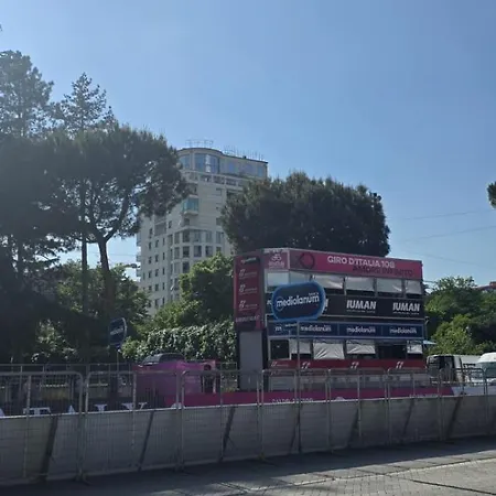 Grand Boulevard